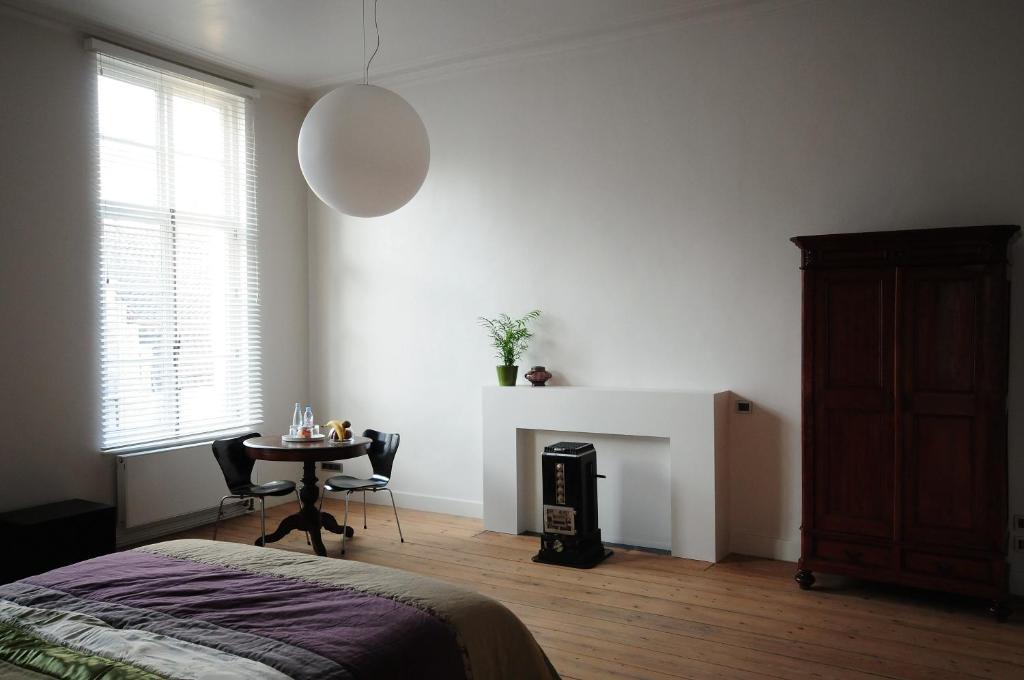 ブルージュ B＆B アリス ＆ アナイス Bed & Breakfast 部屋 写真